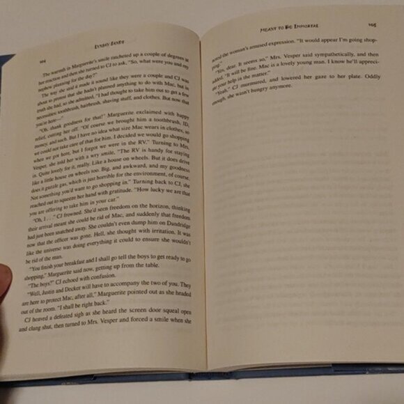 3/$13  Argenau 32. Meant to be Immortal by Lynsay Sands 2021 adult book - Picture 4 of 6